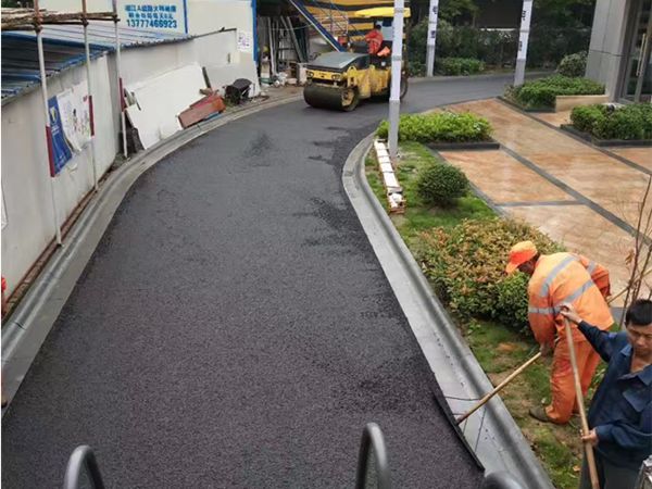 南京沥青道路维修施工